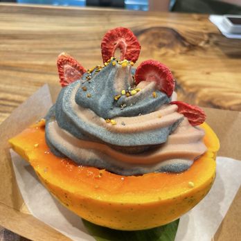 Kauai Juice - papaya smoothie bowl - Juice Bars & Smoothies Near Me - Koloa, Hawaii