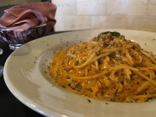 Vino E Pasta by null