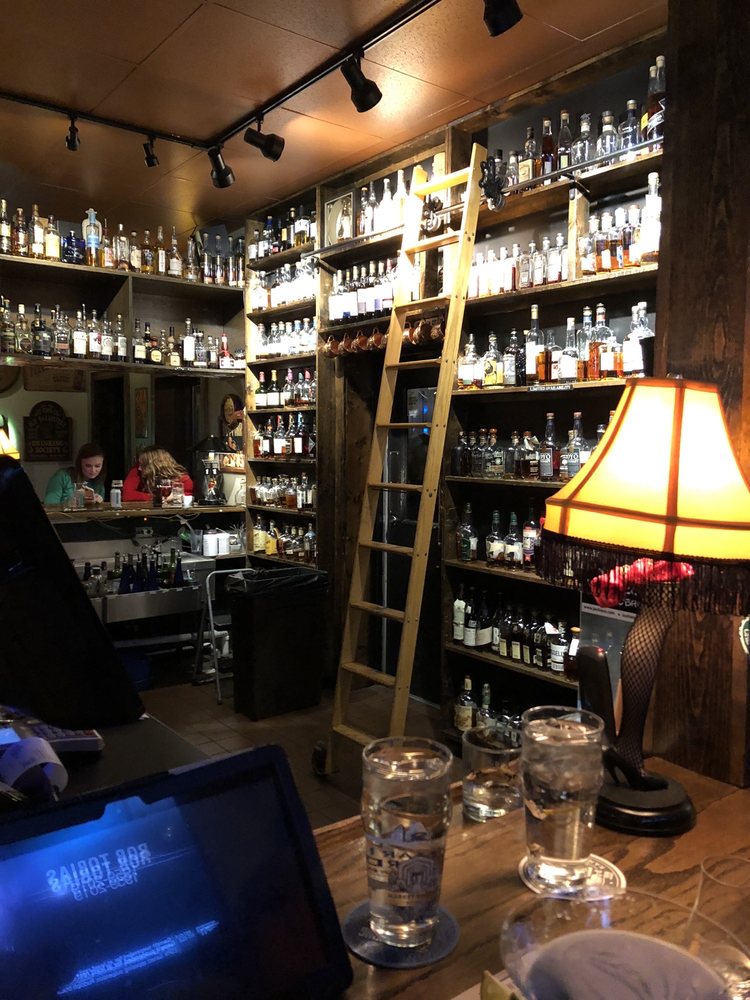 Lizardville Beer Store & Whiskey Bar