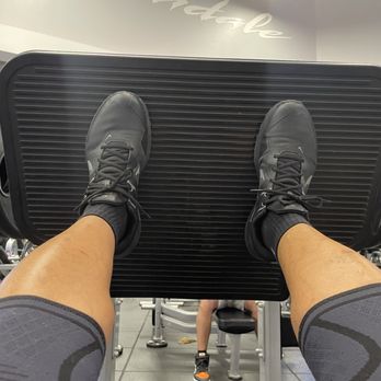 EōS Fitness - Gyms Near Me - Glendale, California