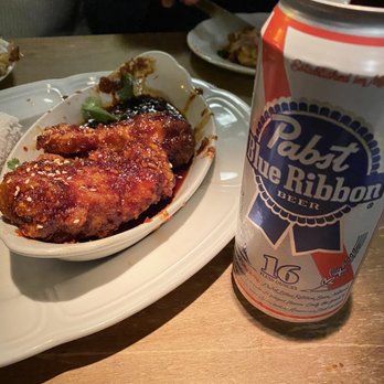 Au Cheval - Honey fried chicken - Bars Near Me - Chicago, Illinois Au Cheval - Honey fried chicken - Bars Near Me - Chicago, Illinois