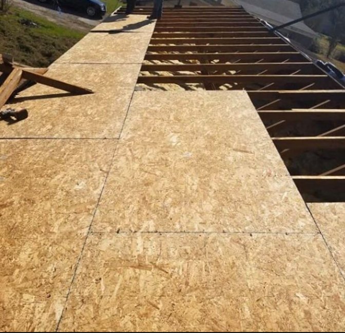 Slide of Luxia Gallery House