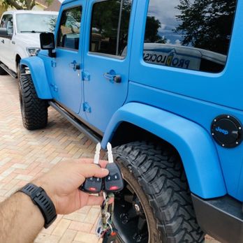 Pro Locksmith - 2015 jeep wrangler - Keys & Locksmiths Near Me - Fort Lauderdale, Florida