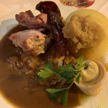 Sophienkeller - Roasted baby pig with dumplings over sauerkraut - German Near Me - Dresden, SN