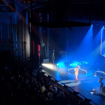 Memorial Auditorium - Leon Bridges, 4.12.2019 - Venues & Event Spaces Near Me - Chattanooga, Tennessee