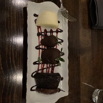 Explorer's Lounge - Double Chocolate Cake, Chocolate Covered Strawberries, and Cheesecake. - New American Near Me - Baltimore, Maryland
