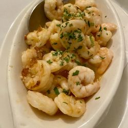 Cafe Liz - Shrimps in garlic sauce. The shrimps were a bit small but the flavor is great