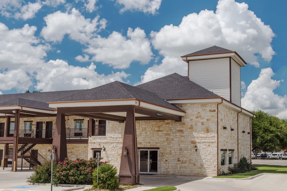 KNIGHTS INN THREE RIVERS Updated June 2024 701 N Harborth Ave, Three Rivers, Texas Hotels