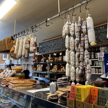 Lucca Delicatessen - Delis Near Me - San Francisco, California