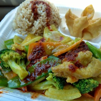 Magic China - Chicken curry lunch special with added red chili paste. - Chinese Near Me - Cibolo, Texas