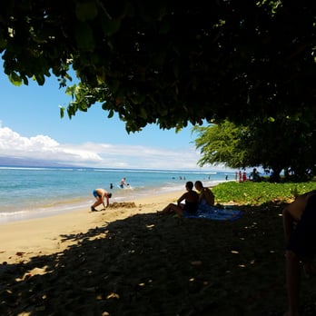 Baby Beach - Shallow water, nice shade from trees - Beaches Near Me - Lahaina, Hawaii Baby Beach - Shallow water, nice shade from trees - Beaches Near Me - Lahaina, Hawaii