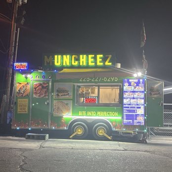 Muncheez - Food Trucks Near Me - Baton Rouge, Louisiana Muncheez - Food Trucks Near Me - Baton Rouge, Louisiana