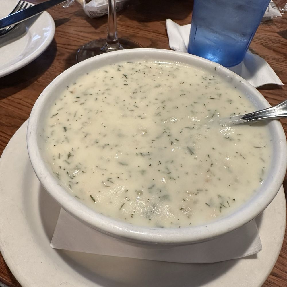 Boston Sail Loft - Clam chowder - Bars Near Me - Boston, Massachusetts