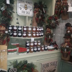 Araujo Farm & Greenhouses - Homemade jams. Whhhhaaaaa? Yum