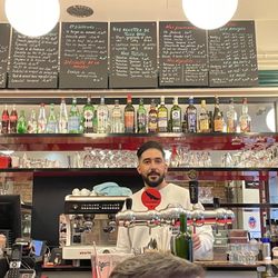 Chez Gladines - Host at the Bar