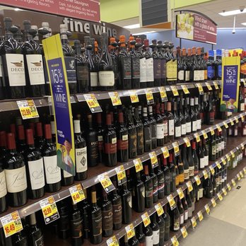 Kroger Store - a variety of wines on display - Grocery Near Me - Pigeon Forge, Tennessee