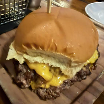 Finney's Crafthouse - Laguna Beach - triple burger - New American Near Me - Laguna Beach, California Finney's Crafthouse - Laguna Beach - triple burger - New American Near Me - Laguna Beach, California