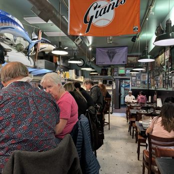 Sotto Mare - Interior - Seafood Near Me - San Francisco, California