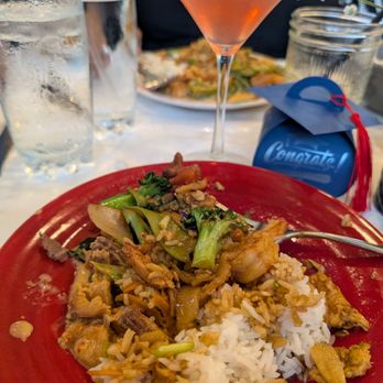 Thithi's Restaurant - Thai Near Me - Evergreen Park, Illinois Thithi's Restaurant - Thai Near Me - Evergreen Park, Illinois