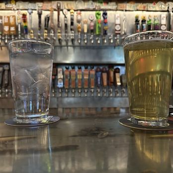 El Bait Shop - So many beers on tap, many of which are locally brewed. - Bars Near Me - Des Moines, Iowa El Bait Shop - So many beers on tap, many of which are locally brewed. - Bars Near Me - Des Moines, Iowa