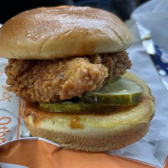 Popeyes Louisiana Kitchen - Fast Food Near Me - Arvin, California