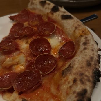 Gusto 501 - Pepperoni pizza - Italian Near Me - Toronto, Ontario Gusto 501 - Pepperoni pizza - Italian Near Me - Toronto, Ontario