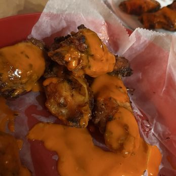 Elm Street Brewing Company - Smoked wings with buffalo Sauce - Breweries Near Me - Muncie, Indiana