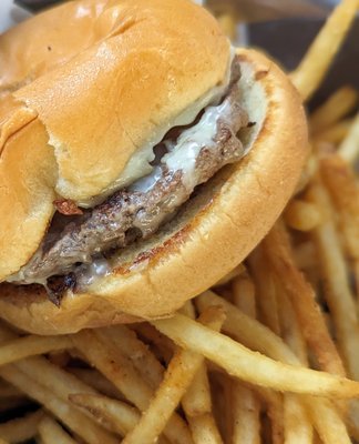 Down the Hatch Maui by null