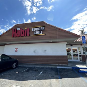 Habit Burger & Grill - a car parked outside - Burgers Near Me - Hermosa Beach, California Habit Burger & Grill - a car parked outside - Burgers Near Me - Hermosa Beach, California