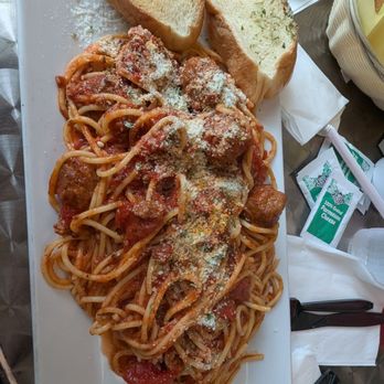 Valentino's - Spaghetti with meatballs - Italian Near Me - Fresno, California Valentino's - Spaghetti with meatballs - Italian Near Me - Fresno, California
