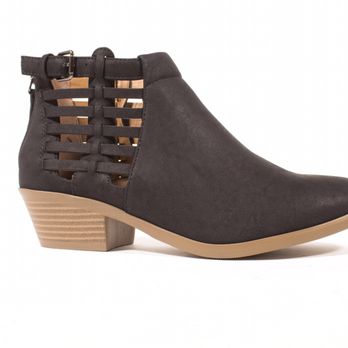 Cindy's Shoes - Short boots - Shoe Stores Near Me - Los Angeles, California Cindy's Shoes - Short boots - Shoe Stores Near Me - Los Angeles, California