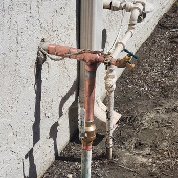 Professional Plumbing - New outdoor main water shut-off valve installed to provide easy and reliable water control - Plumbing Near Me - Fountain Valley, California Professional Plumbing - New outdoor main water shut-off valve installed to provide easy and reliable water control - Plumbing Near Me - Fountain Valley, California