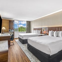 The Ridge Hotel - Double Queen Guest Room