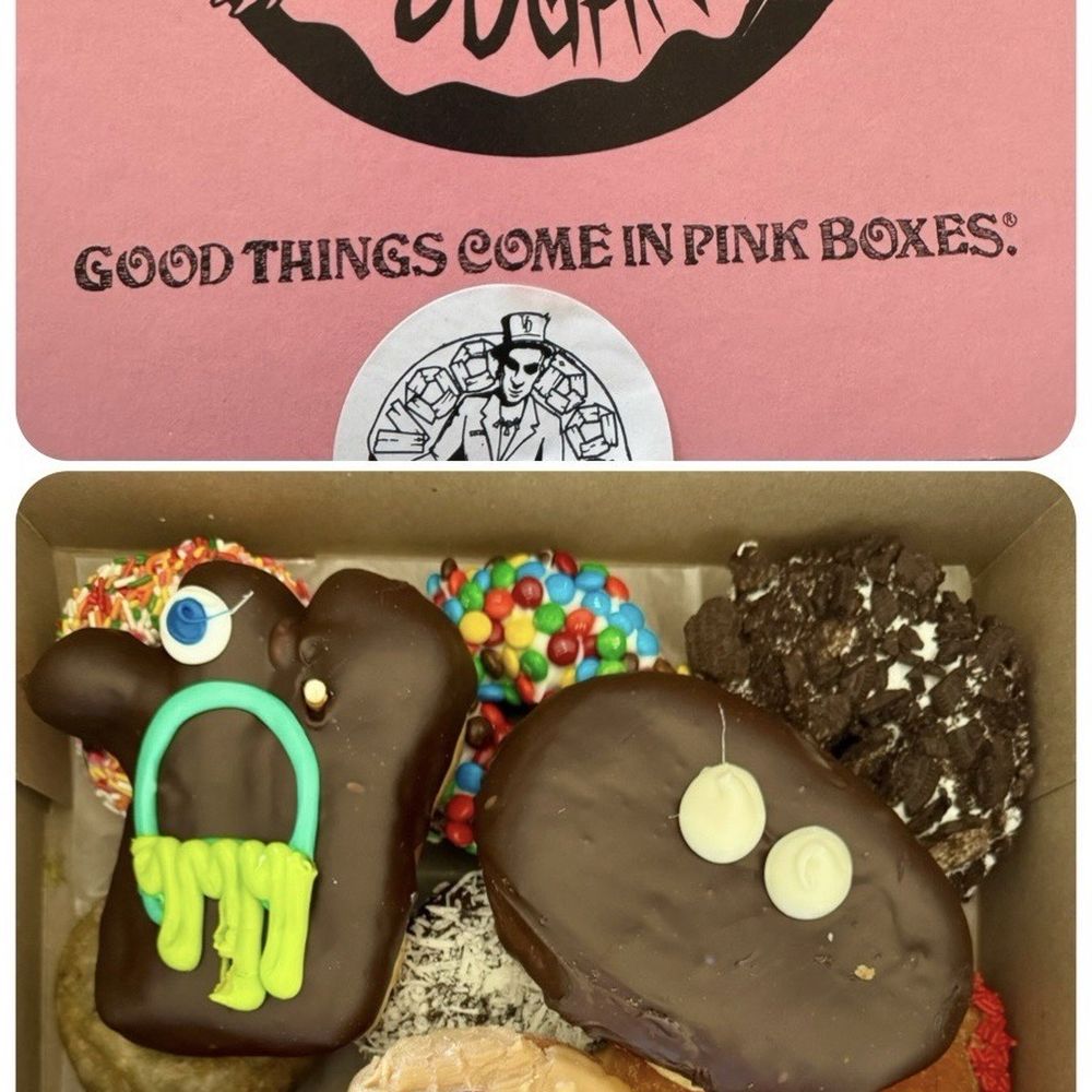 Voodoo Doughnut - Pink Box - Voodoo Dozen - Donuts Near Me - Seattle, Washington Voodoo Doughnut - Pink Box - Voodoo Dozen - Donuts Near Me - Seattle, Washington
