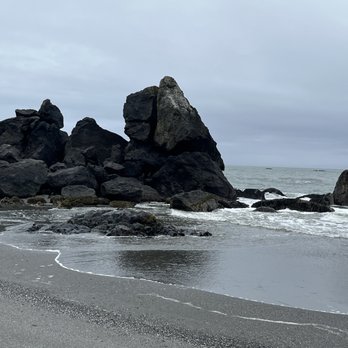Luffenholtz Beach Park - Hiking Near Me - Trinidad, California