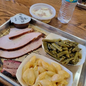 Wright’s Barbecue - Turkey(with brisket sample), mac n cheese, and honey butter green beans - Barbeque Near Me - Bentonville, Arkansas Wright’s Barbecue - Turkey(with brisket sample), mac n cheese, and honey butter green beans - Barbeque Near Me - Bentonville, Arkansas