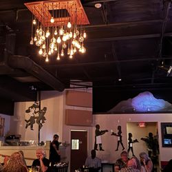 Towne Crier Cafe - Ambiance