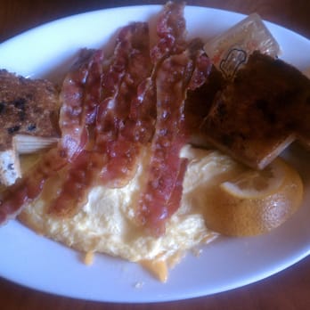 Sound Bites Cafe - Boston's Best Blue-- a servicable breakfast, albeit not the freshest food - Breakfast & Brunch Near Me - Somerville, Massachusetts