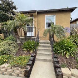 Blue Heron Cottages - Front view!!