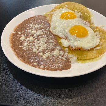 Caiman Cafe - huevos rancheros - Cuban Near Me - Portland, Oregon Caiman Cafe - huevos rancheros - Cuban Near Me - Portland, Oregon