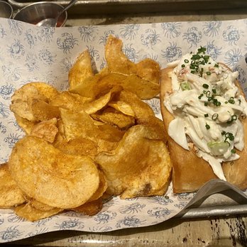 Peacemaker Lobster and Crab - Maine crab roll on toasted brioche bun with house-made chips. - Seafood Near Me - Tulsa, Oklahoma Peacemaker Lobster and Crab - Maine crab roll on toasted brioche bun with house-made chips. - Seafood Near Me - Tulsa, Oklahoma