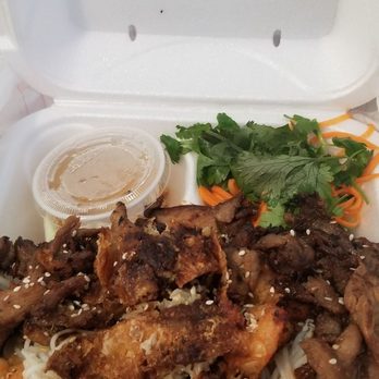 Simplee Pho - Bun Dac Biet (Special Vermicelli Salad) - Vietnamese Near Me - Apple Valley, Minnesota