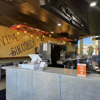 Dora Taqueria - Counter and seating. - Mexican Near Me - Weymouth, Massachusetts