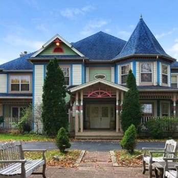 Blue Jay Manor - Bed & Breakfast Near Me - Michigan City, Indiana Blue Jay Manor - Bed & Breakfast Near Me - Michigan City, Indiana