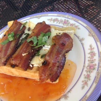 The Waffle Window - The 3B's!!! - Breakfast & Brunch Near Me - Portland, Oregon The Waffle Window - The 3B's!!! - Breakfast & Brunch Near Me - Portland, Oregon