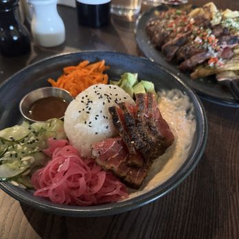 Burtons Grill & Bar - Ahi Tuna Bowl - New American Near Me - Wayne, Pennsylvania