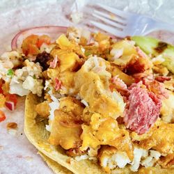 Digging into the Makuko Taco, delicious!