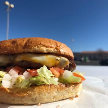 On the Road - Hamburger - Food Trucks Near Me On the Road - Hamburger - Food Trucks Near Me