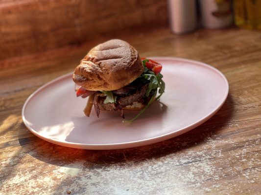 Modern Grub by null