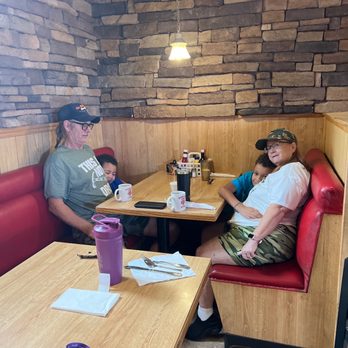Badger Cafe - Family breakfast - New American Near Me - Las Vegas, Nevada Badger Cafe - Family breakfast - New American Near Me - Las Vegas, Nevada